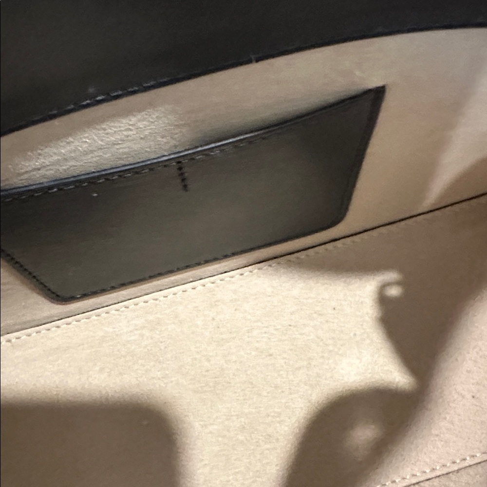 Toteme T-Lock Convertible Leather Clutch SHARK - Picture 9 of 11